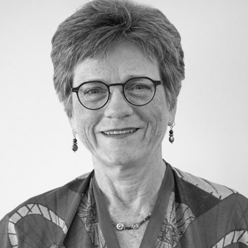 Dorothy-Shawl-BW-500x500